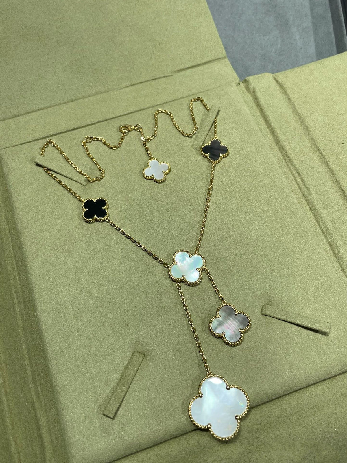 ⭐Miroze CLOVER 6 MOTIF MOP ONYX GOLD NECKLACE