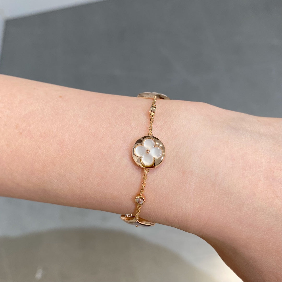 [⭐Miroze]STAR AND SUN 4 MOTIF WHITE MOP PINK GOLD BRACELET