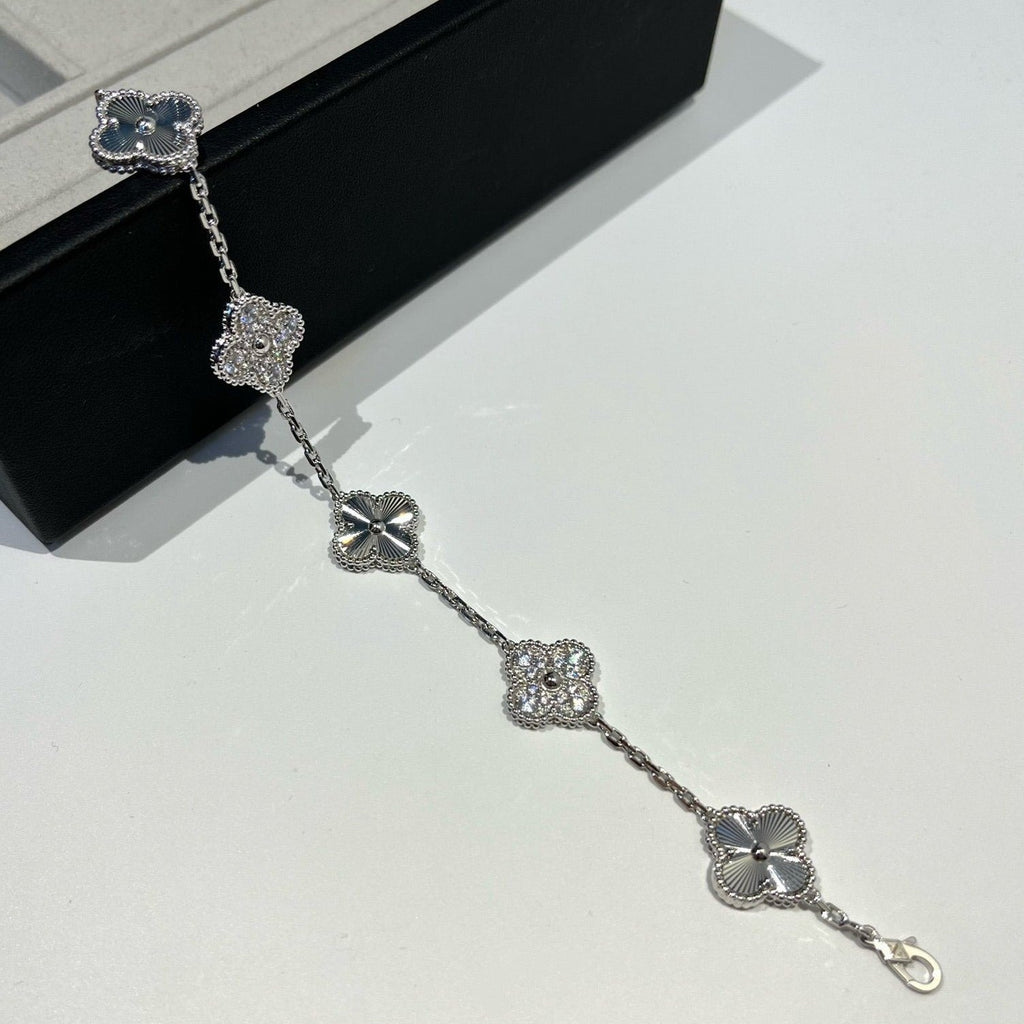 [⭐Miroze ]New  CLOVER 5 MOTIF LASER BRACELET COLLECTION