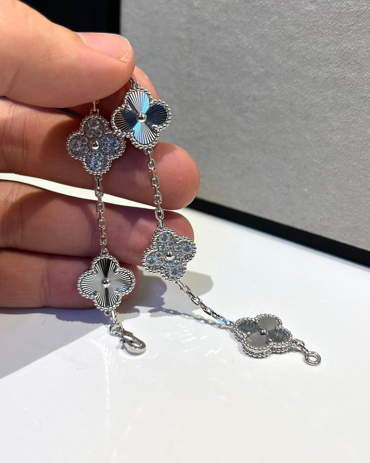 [⭐Miroze ]New  CLOVER 5 MOTIF LASER BRACELET COLLECTION