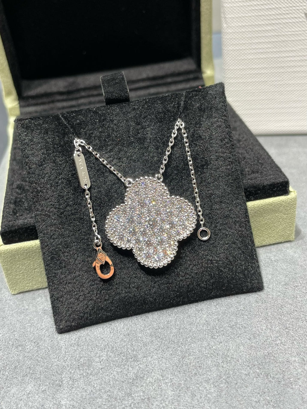 ⭐Miroze CLOVER 25MM LARGE PENDANT DIAMOND PAVED SILVER NECKLACE