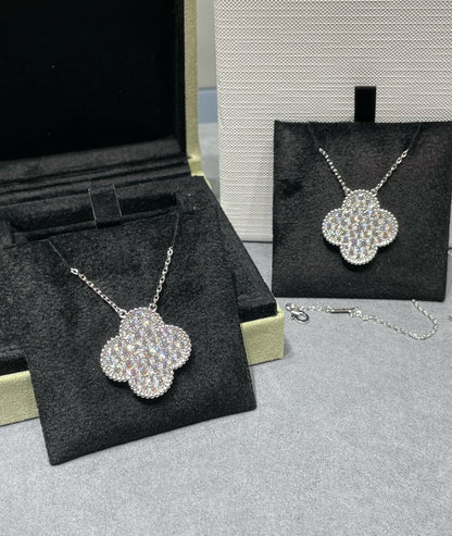 [⭐Miroze]CLOVER 25MM LARGE PENDANT DIAMOND PAVED SILVER NECKLACE