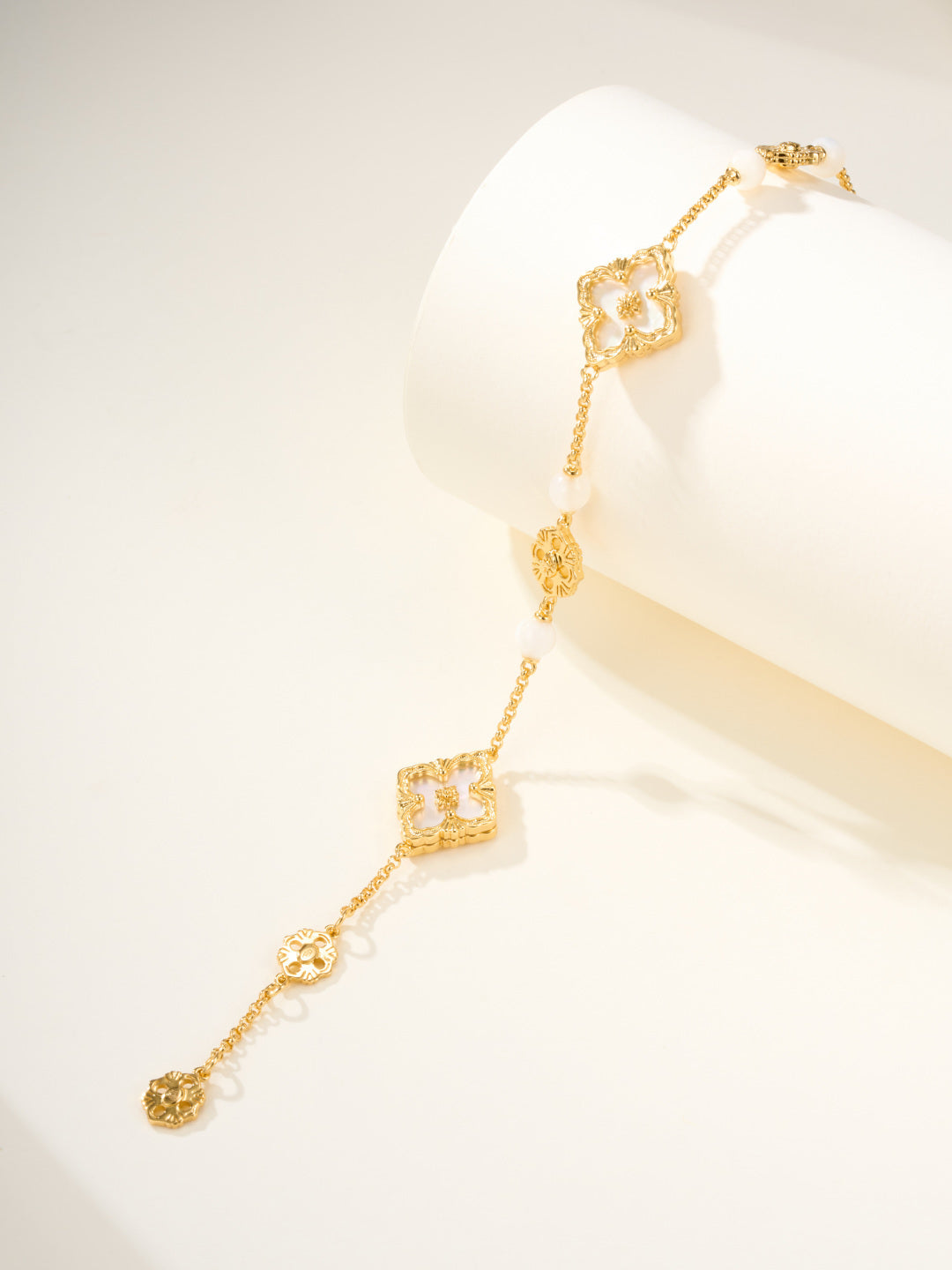 [⭐Miroze]B.C.L ENAMELED Three-Flower Bracelet（Trumpet)