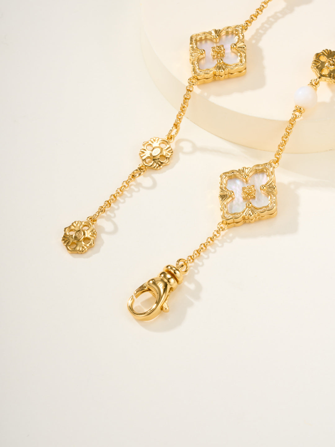 [⭐Miroze]B.C.L ENAMELED Three-Flower Bracelet（Trumpet)