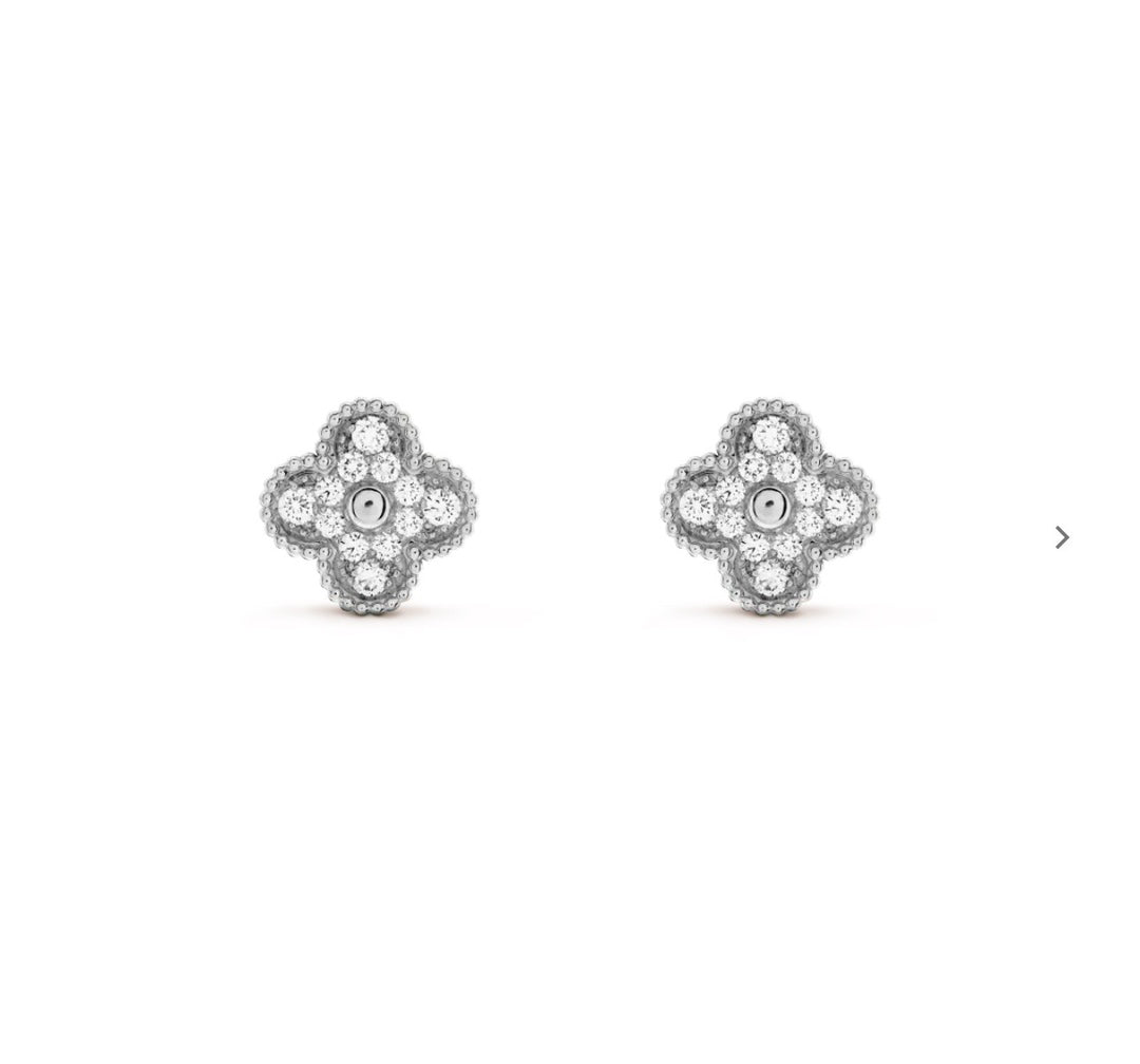 ⭐Miroze CLOVER 1 MOTIFS DIAMOND STUD EARRINGS SILVER