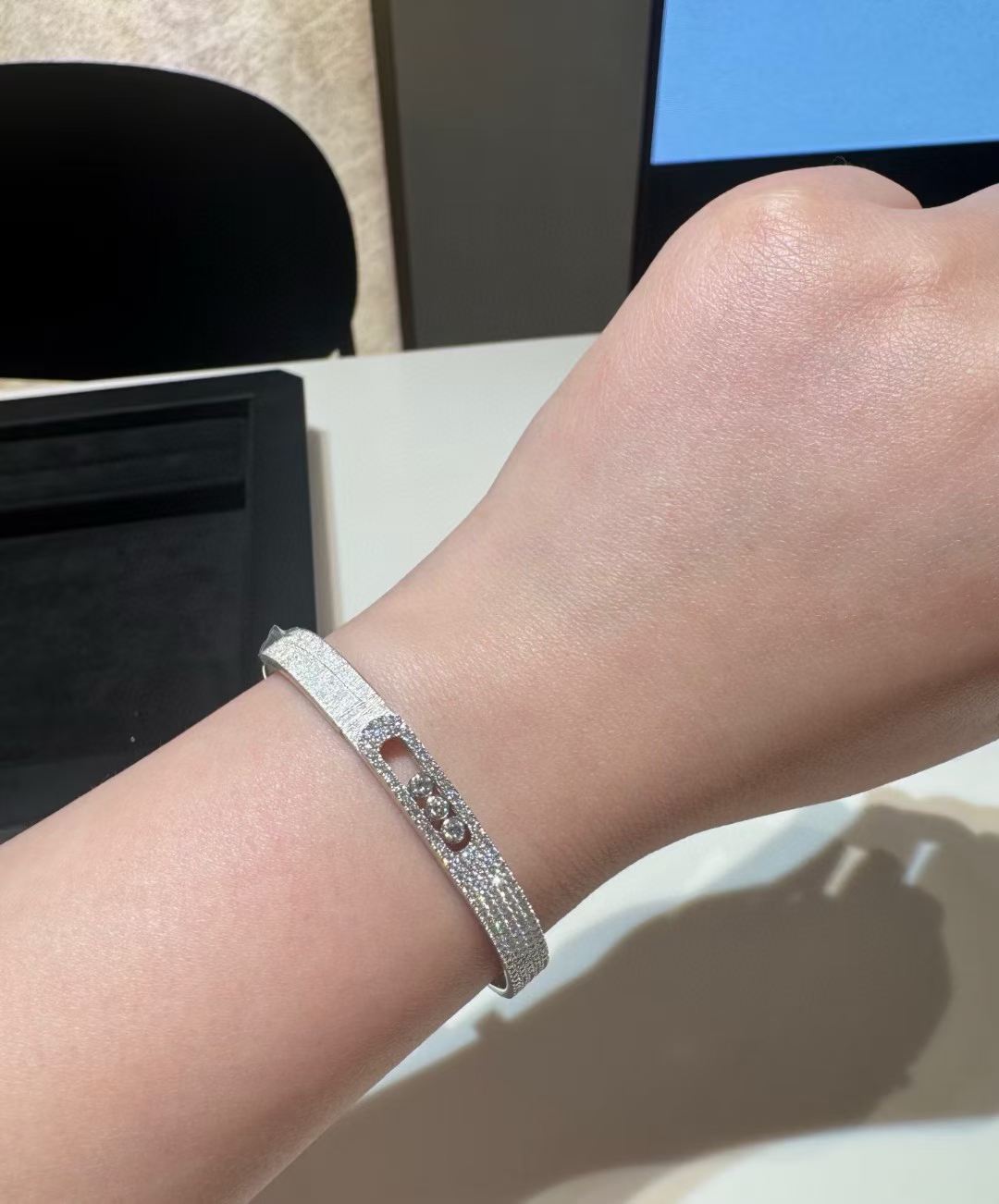 [⭐Miroze ] 2026 BRAND-NEW FROSTED BRACELET WITH DIAMONDS THREE COLORS