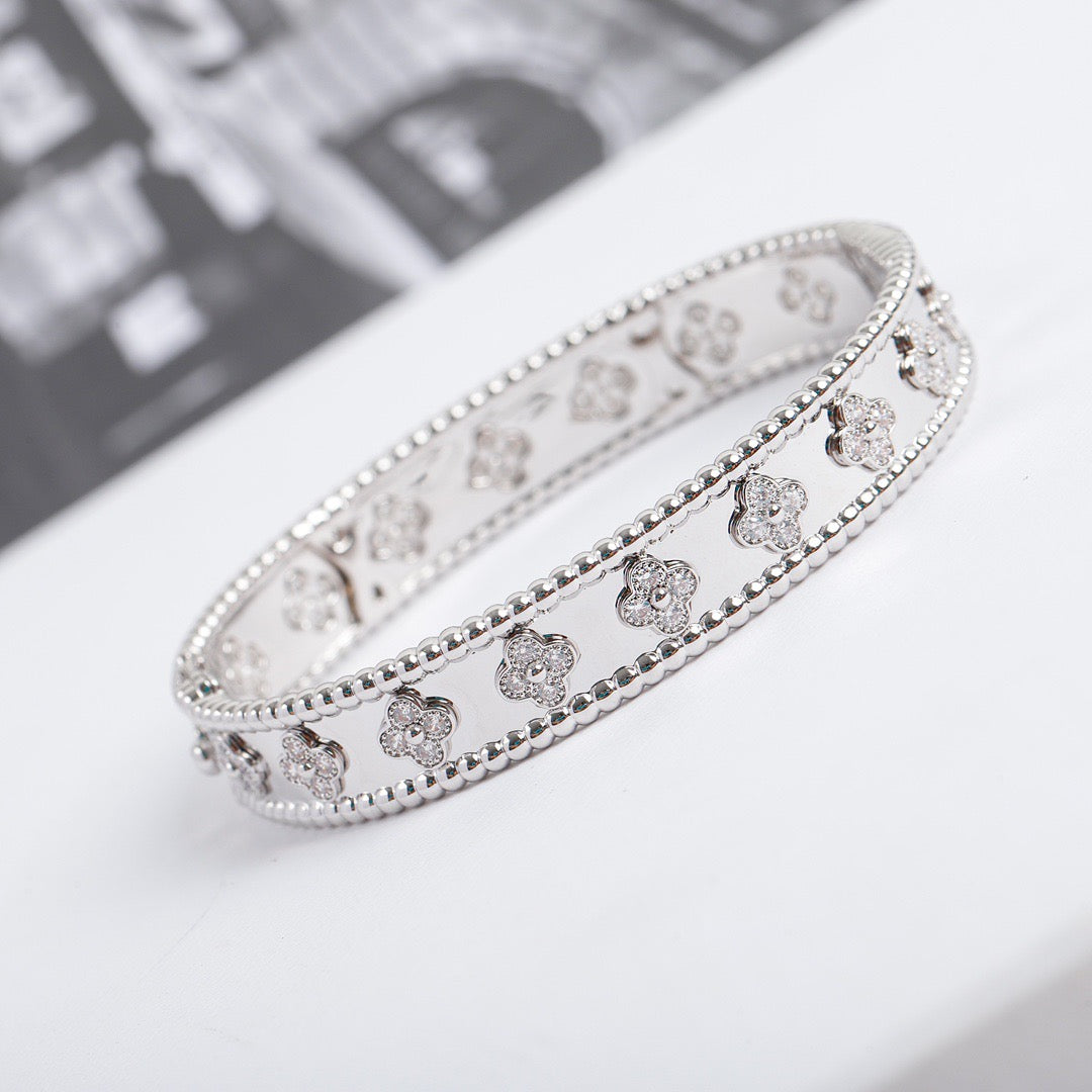 ⭐Miroze CLOVER BRACELET 8MM DIAMONDS