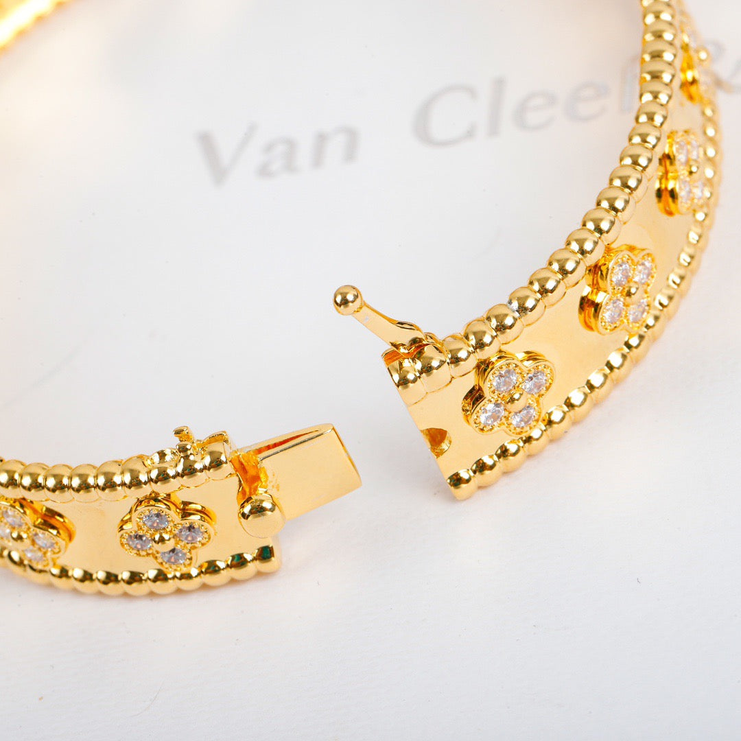 ⭐Miroze CLOVER BRACELET 8MM DIAMONDS