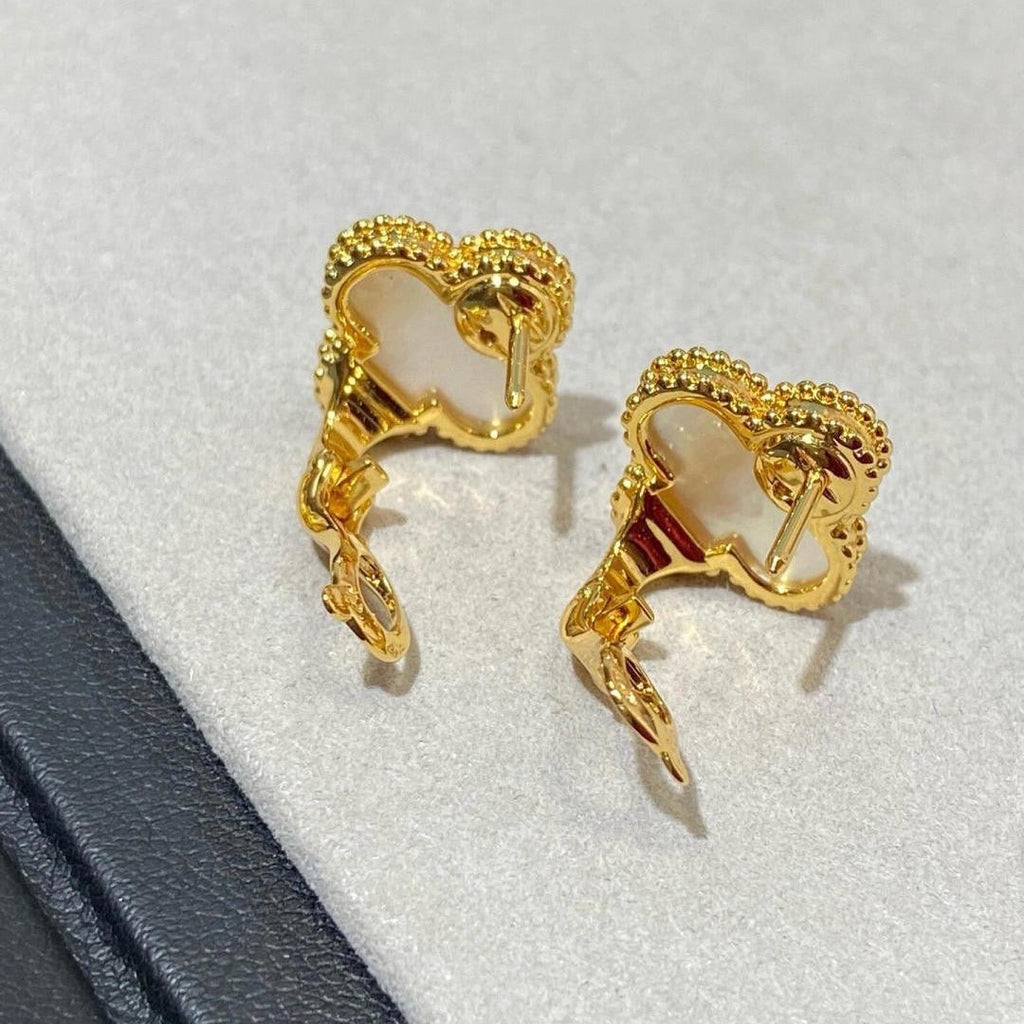 [⭐Miroze ] CLOVER LARGE (20mm) 1 MOTIFS WHITE MOP STUD EARRINGS