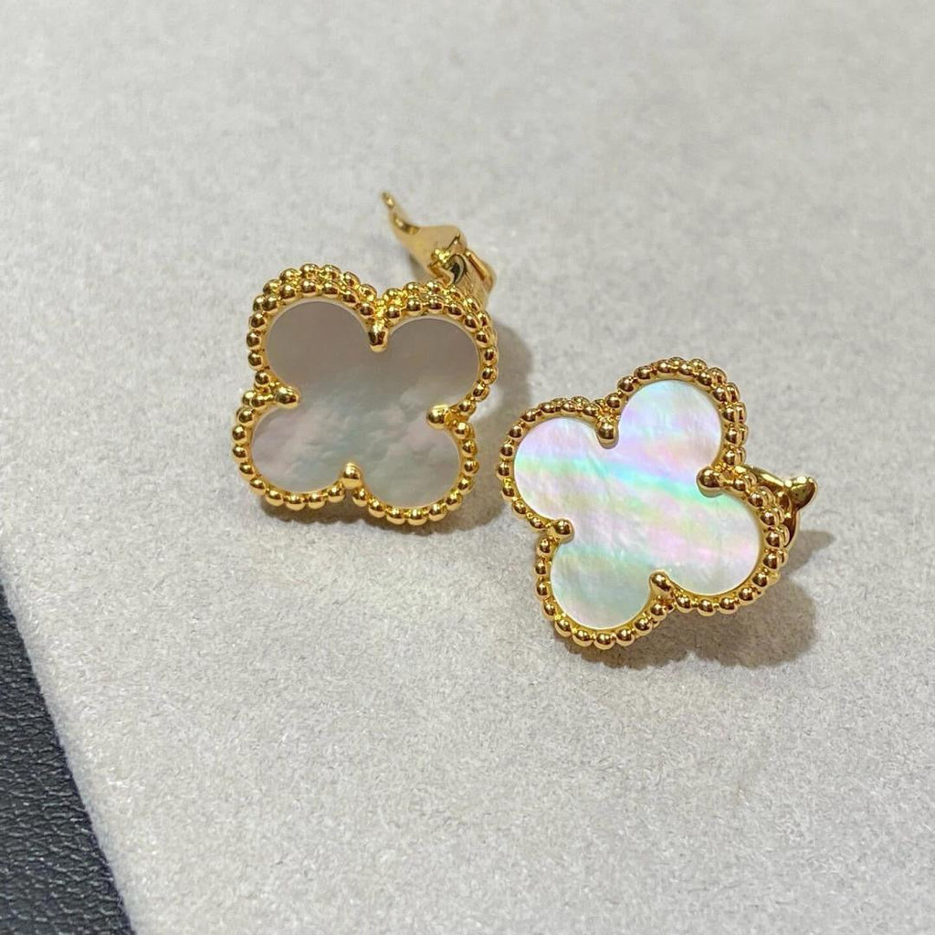 [⭐Miroze ] CLOVER LARGE (20mm) 1 MOTIFS WHITE MOP STUD EARRINGS