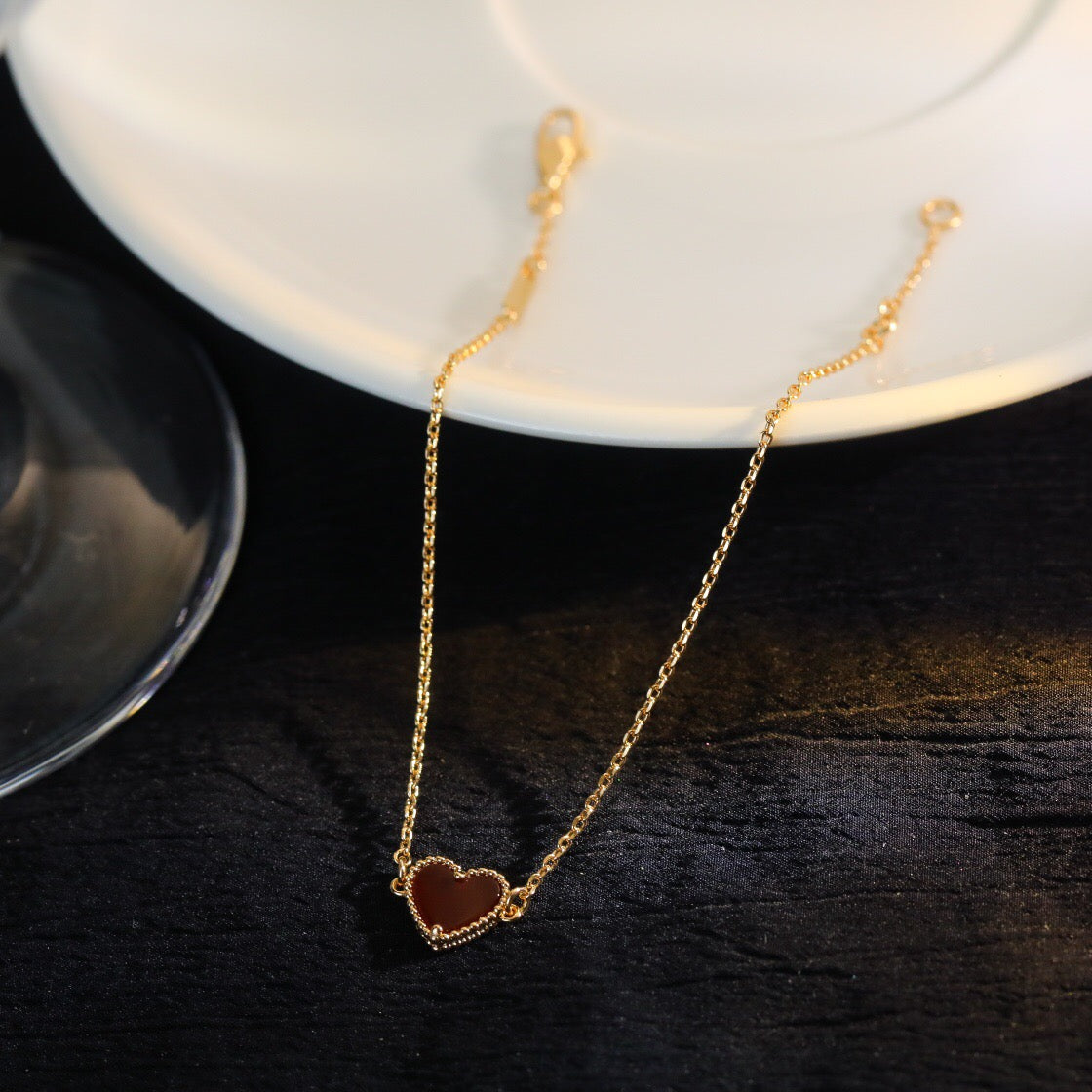 ⭐Miroze HEART-SHAPED  CARNELIAN SINGLE FLOWER BRACELET