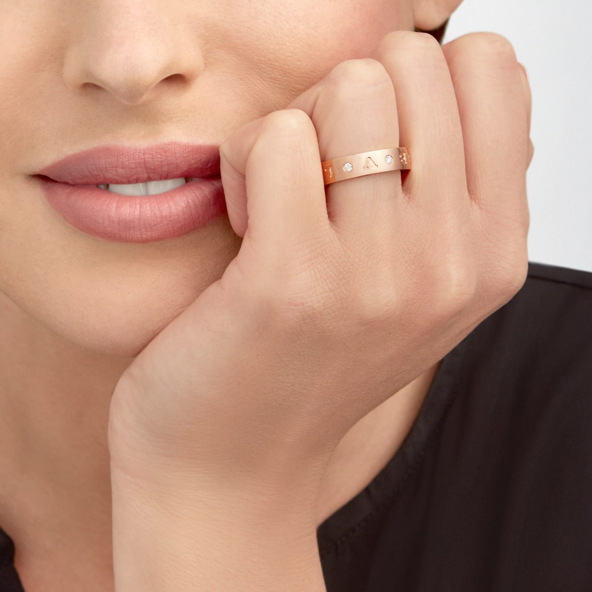 [⭐Veya]ZERO 1 ESSENTIAL PINK GOLD BAND WITH DIAMONDS RING
