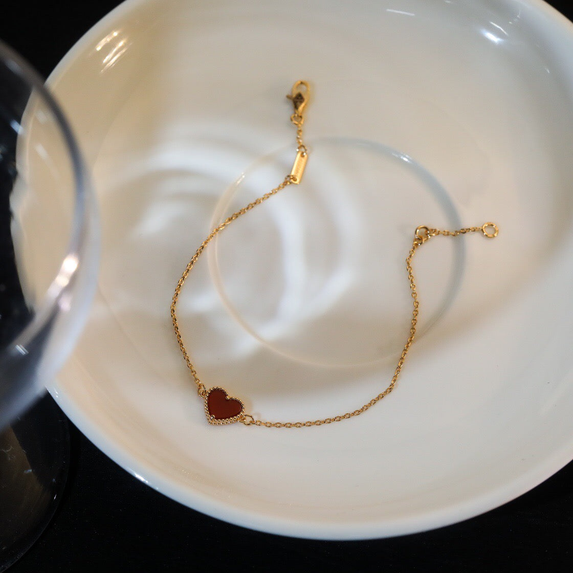 ⭐Miroze HEART-SHAPED  CARNELIAN SINGLE FLOWER BRACELET