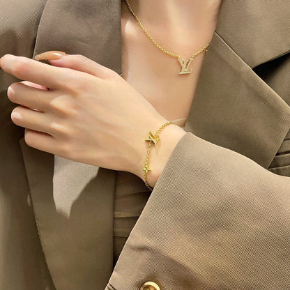 [⭐Miroze]LOGO STAR MOTIF GOLD BRACELET