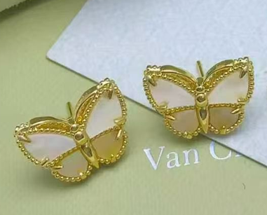 [⭐Miroze ] 26 NEW CLOVER LUCKY LIGHT YELLOW AND WHITE SET