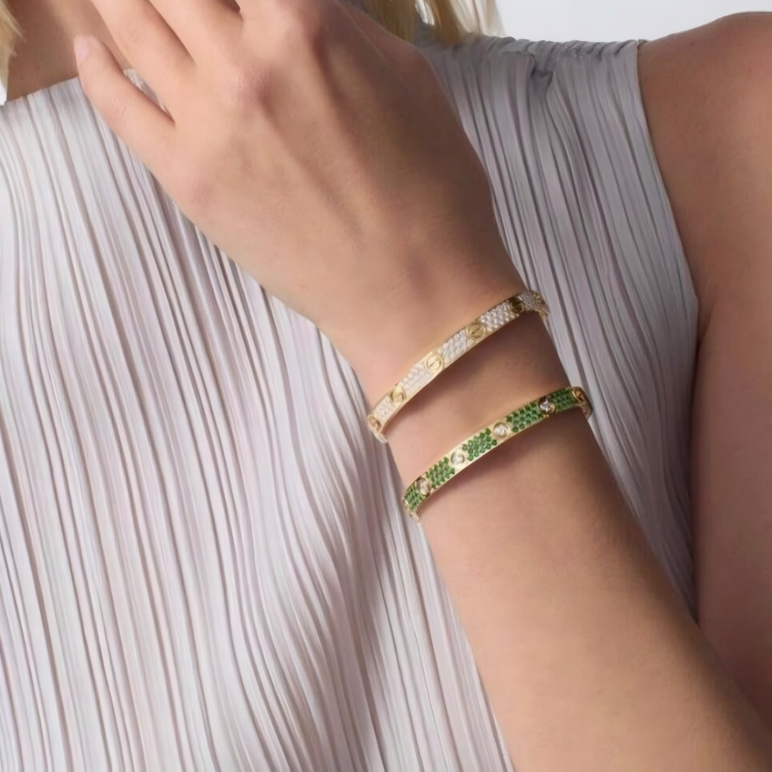 [⭐Miroze]2026 PAVE GEMSTONE LOVE BRACELET 6.1MM 10 DIAMONDS