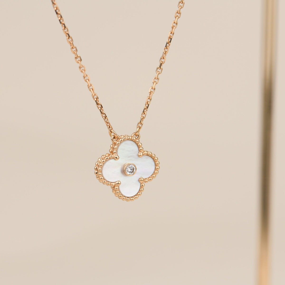 [⭐Miroze]CLOVER 15MM DIAMOND WHITE FRITILLARIA NECKLACE