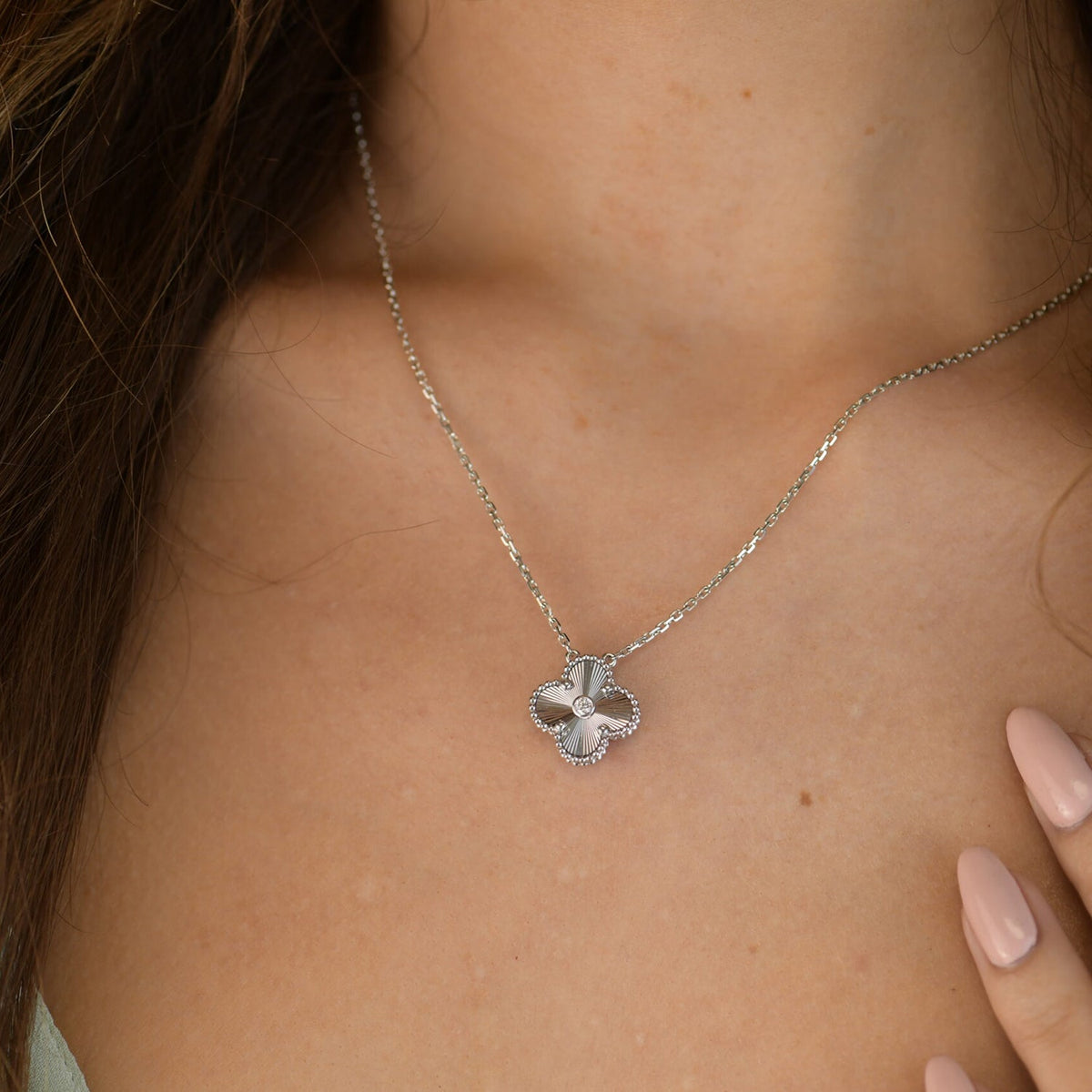 ⭐Miroze CLOVER  15MM DIAMOND LASER NECKLACE SILVER