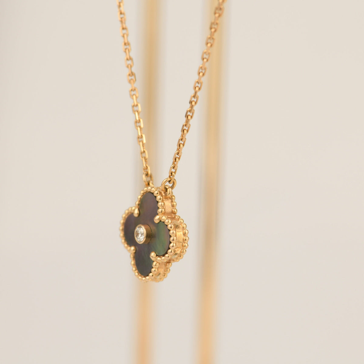 [⭐Miroze]CLOVER 15MM DIAMOND AND MOTHER-OF-GREY NECKLACE