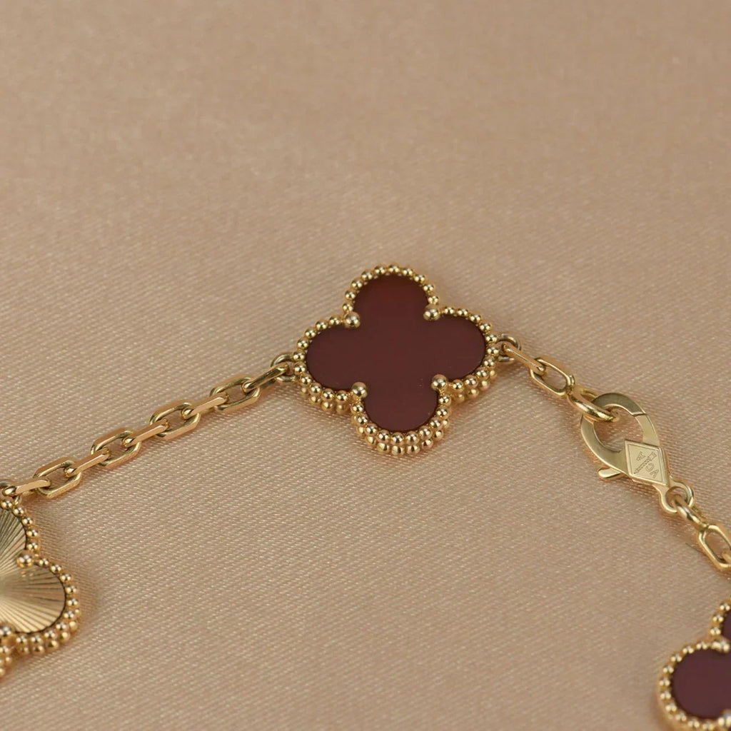 [⭐Miroze ]New  CLOVER 5 MOTIF RED CORNELIAN BRACELET COLLECTION