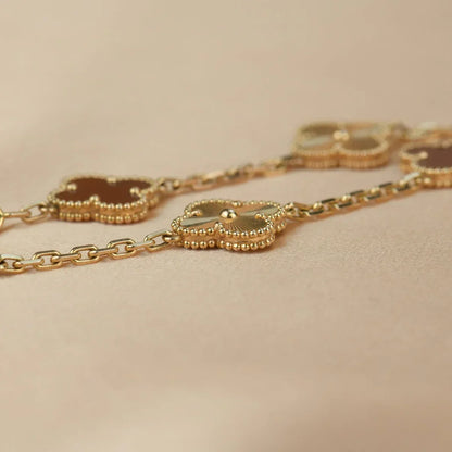 [⭐Miroze] CLOVER 5 MOTIF RED CORNELIAN BRACELET COLLECTION