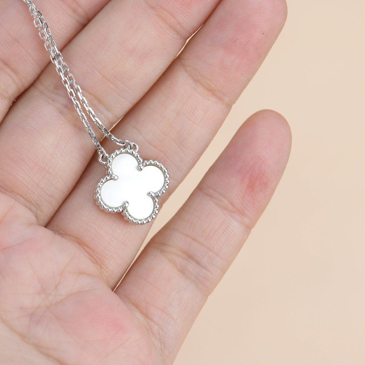 [⭐Miroze]CLOVER  15MM WHITE MOTHER-OF-PEARL SILVER