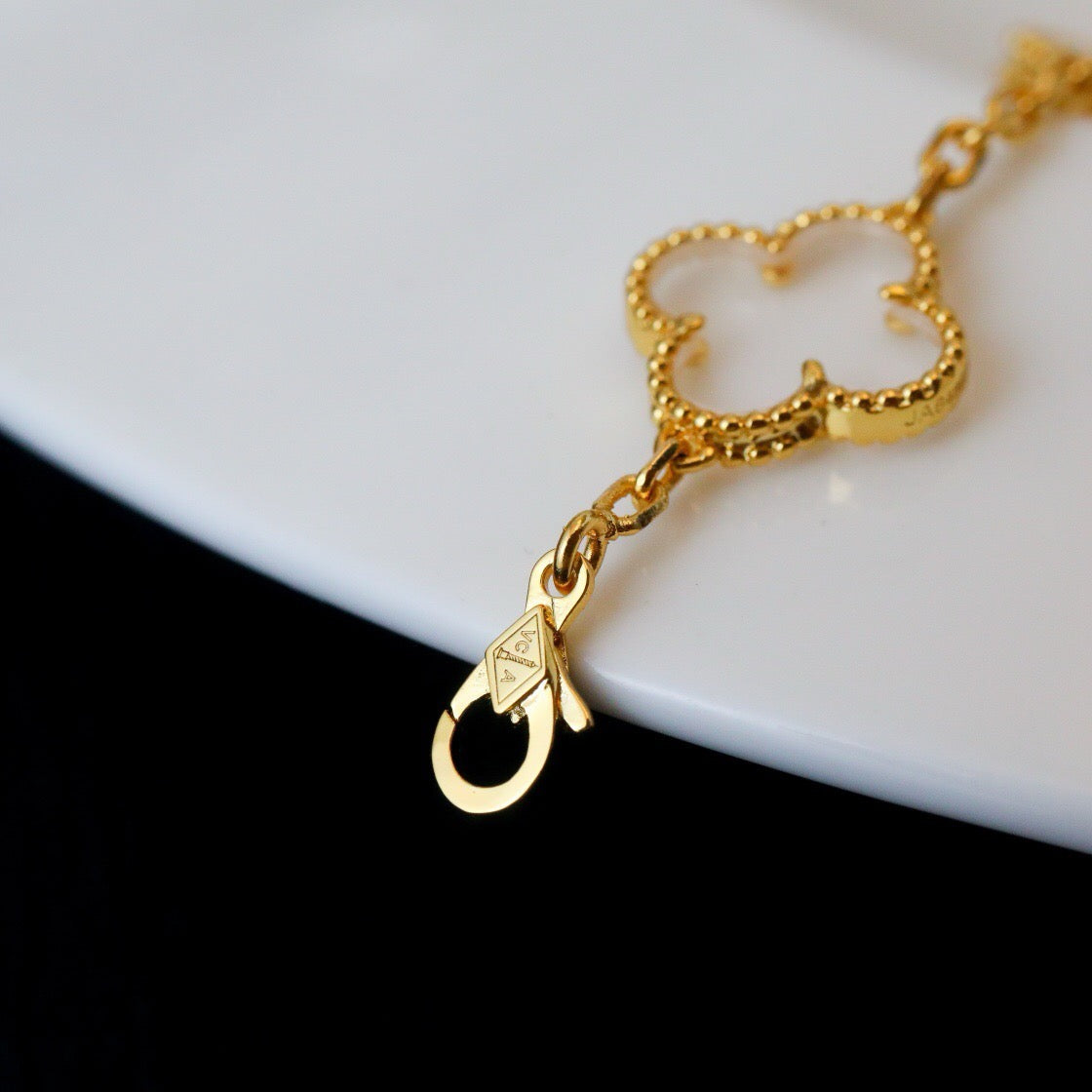 [⭐Miroze ]New CLOVER 5 MOTIF ROCK CRYSTAL BRACELET