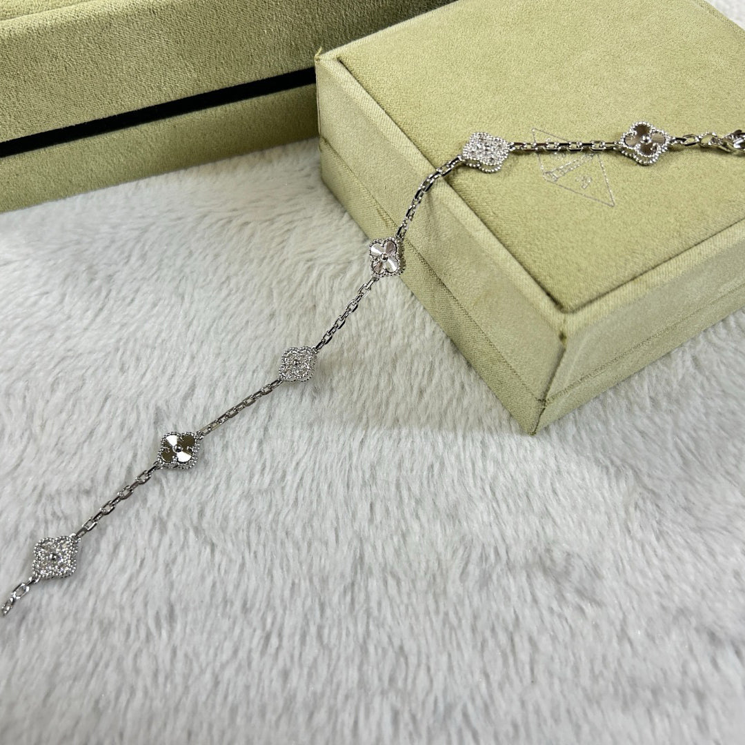 [⭐Miroze ]CLOVER 6 MOTIF DIAMOND LASER BRACELET