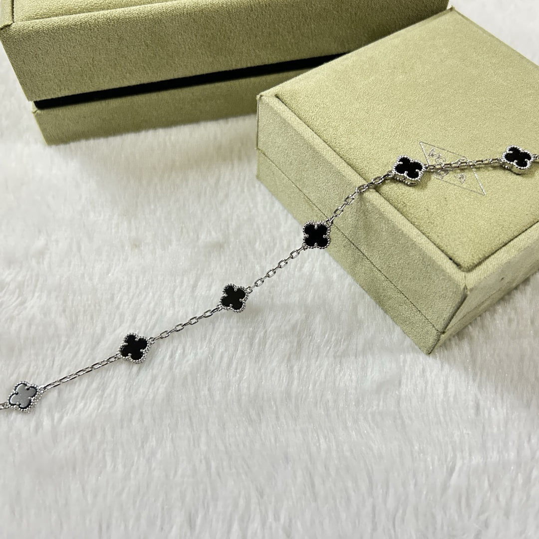 [⭐Miroze ]CLOVER 6 MOTIF  ONYXS BRACELET