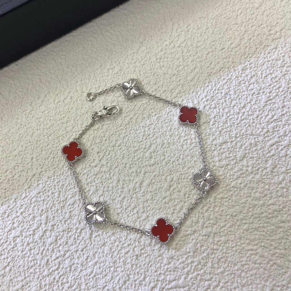 [⭐Miroze ]CLOVER 6 MOTIF RED AGATE LASER BRACELET