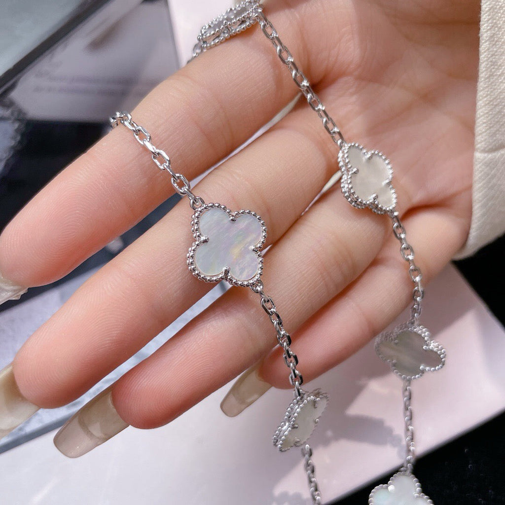 ⭐Miroze CLOVER 10 MOTIFS WHITE MOTHER OF PEARL NECKLACE