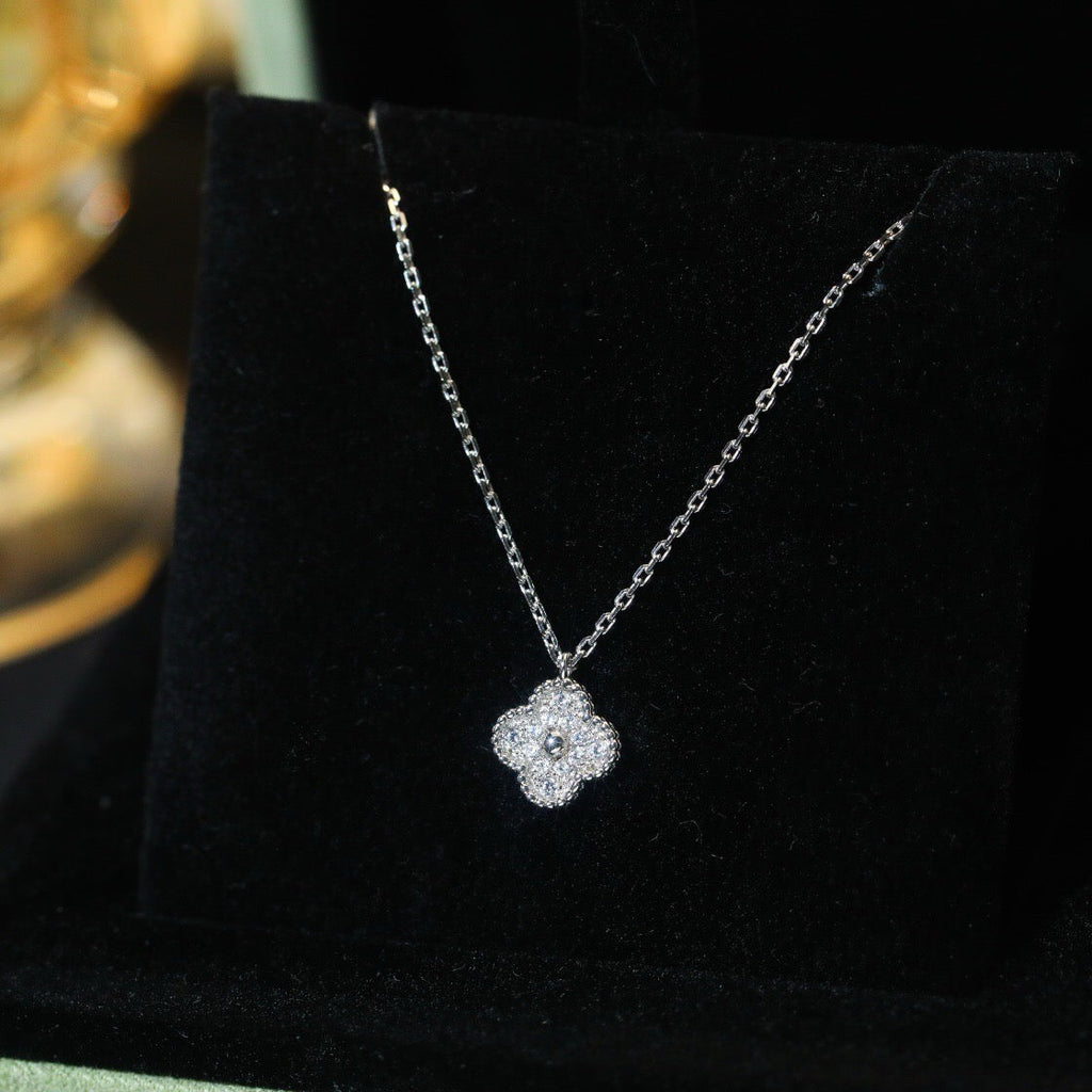 ⭐Miroze CLOVER MINI 9.5MM PENDANT DIAMOND NECKLACE