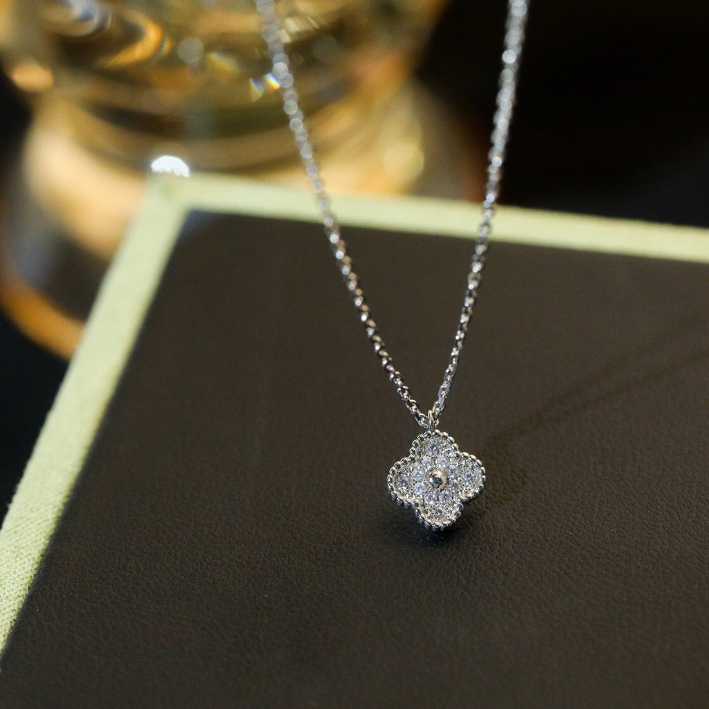 ⭐Miroze CLOVER MINI 9.5MM PENDANT DIAMOND NECKLACE
