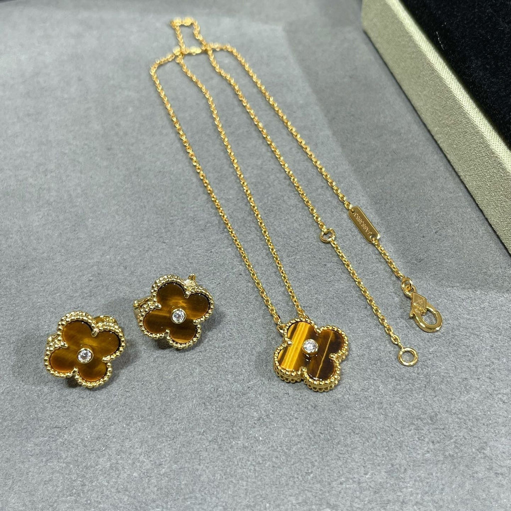 ⭐Miroze CLOVER 15MM DIAMOND AND YELLOW TIGER'S EYE AGATE necklace