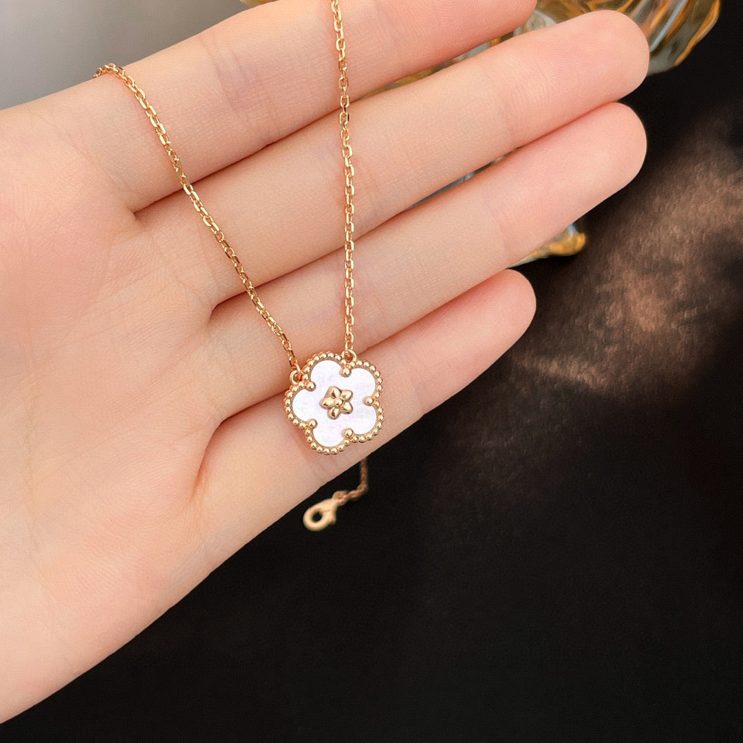 ⭐Miroze LUCKY  WHITE MOP  PLUM BLOSSOM NECKLACE