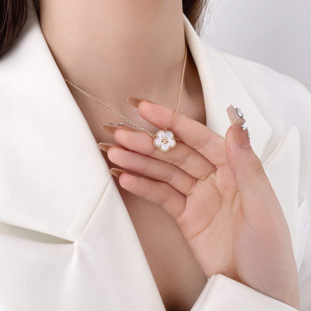 ⭐Miroze LUCKY  WHITE MOP  PLUM BLOSSOM NECKLACE