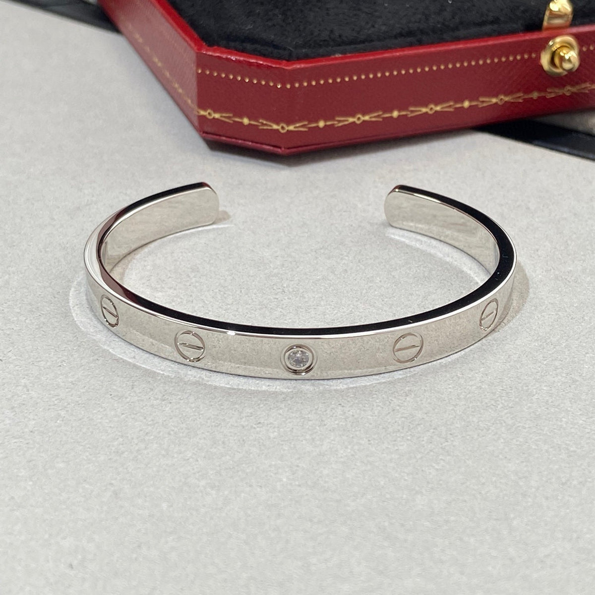 [⭐Miroze]LOVE BRACELET 6.1MM 1 DIAMOND OPEN CUFF