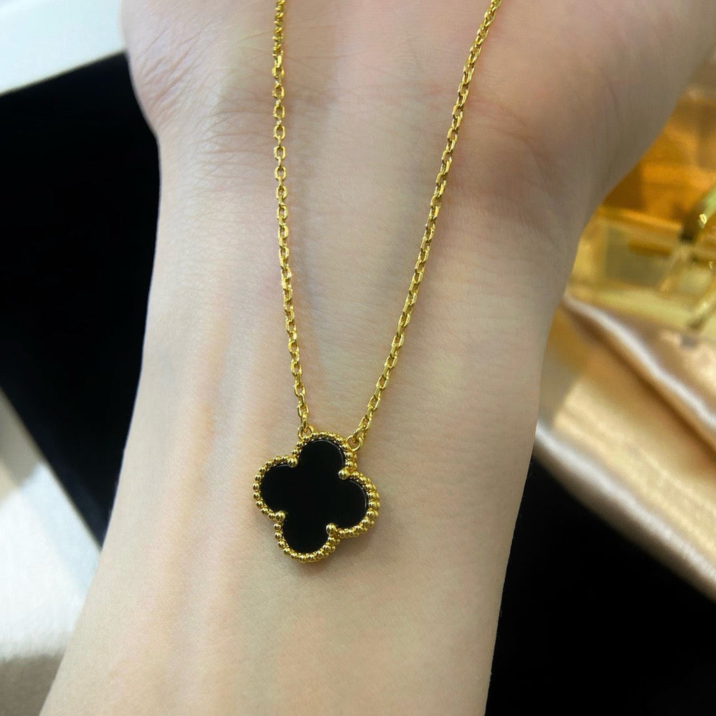 ⭐Miroze CLOVER 15MM BLACK ONYX SINGLE FLOWER NECKLACE
