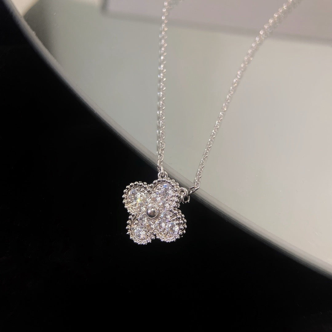 ⭐Miroze CLOVER 15MM DIAMOND SINGLE FLOWER NECKLACE