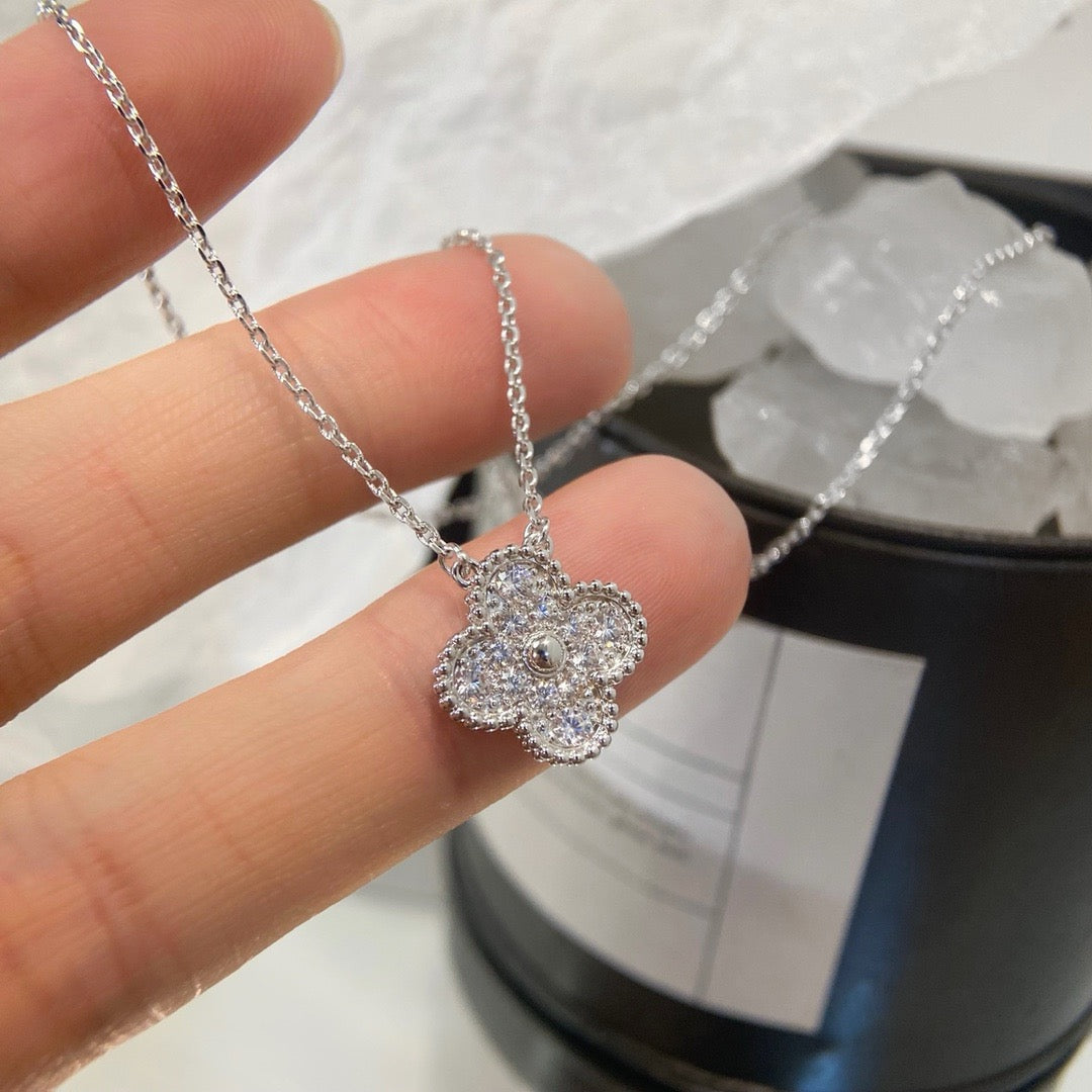 ⭐Miroze CLOVER 15MM DIAMOND SINGLE FLOWER NECKLACE