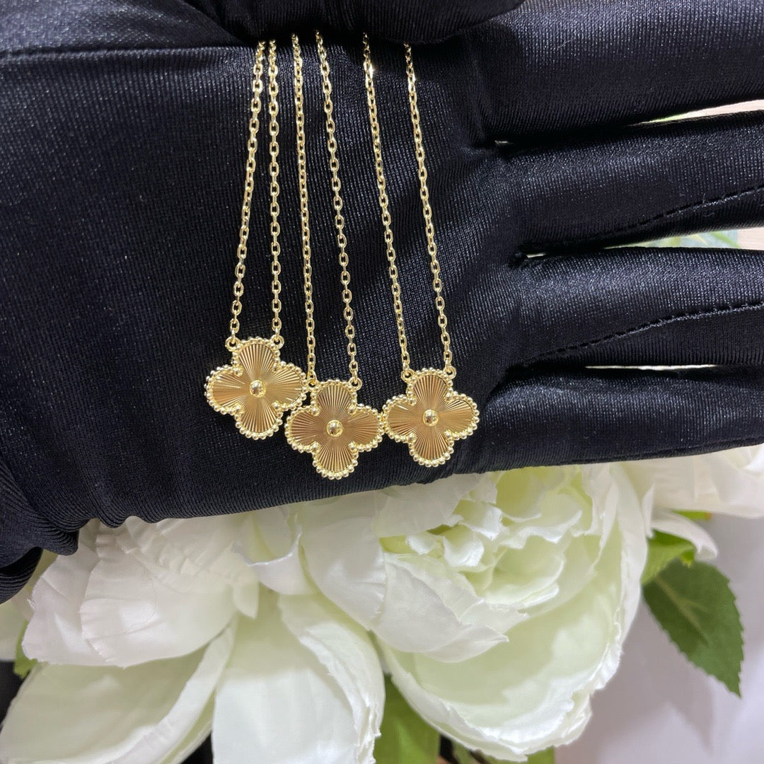 [⭐Miroze]CLOVER 15MM LASER NECKLACE