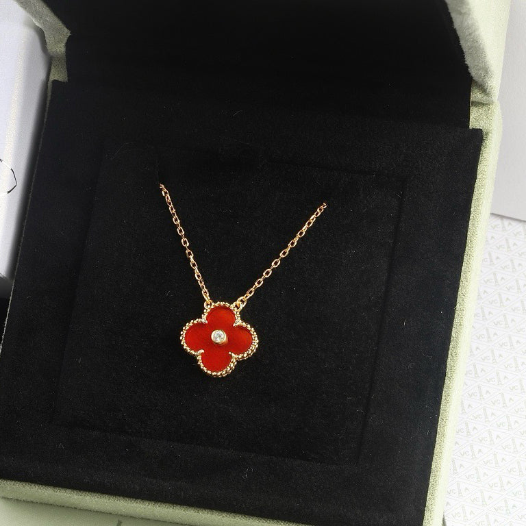 ⭐Miroze CLOVER 15MM DIAMOND CARNELIAN NECKLACE