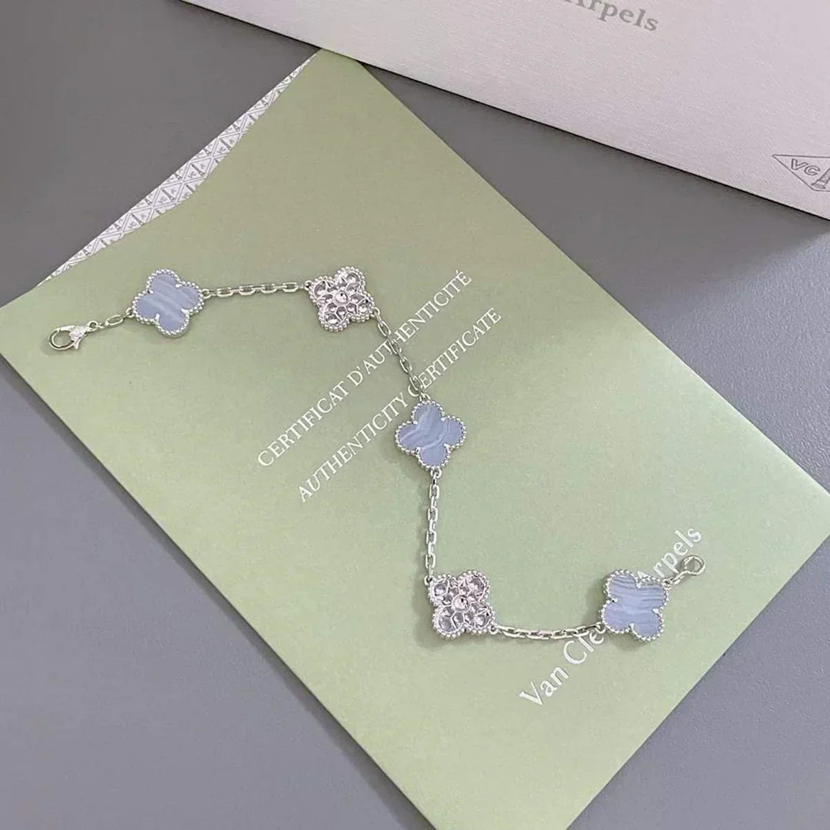 [⭐Miroze] CLOVER 5 MOTIF PURPLE CHALCEDONY BRACELET COLLECTION