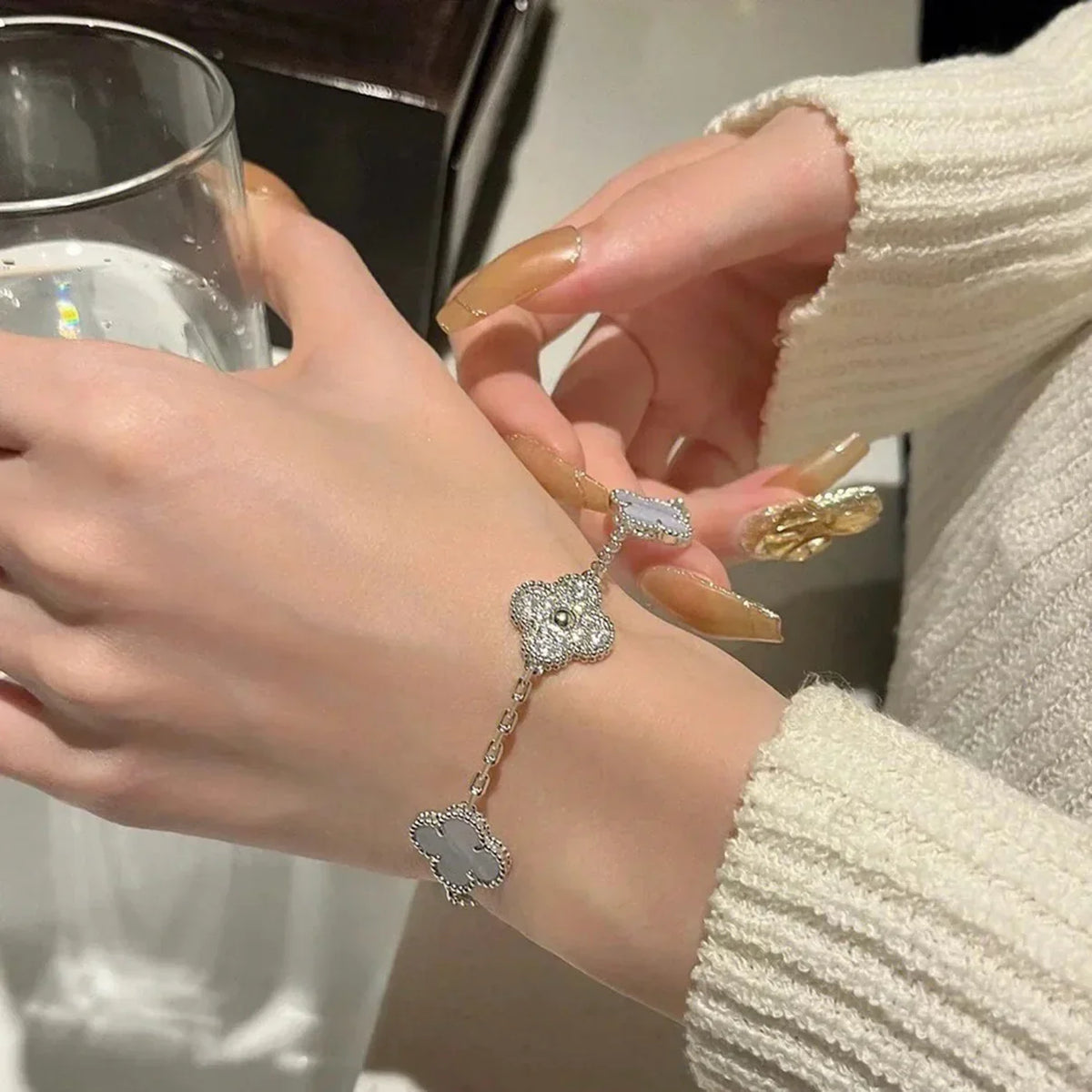 [⭐Miroze] CLOVER 5 MOTIF PURPLE CHALCEDONY BRACELET COLLECTION