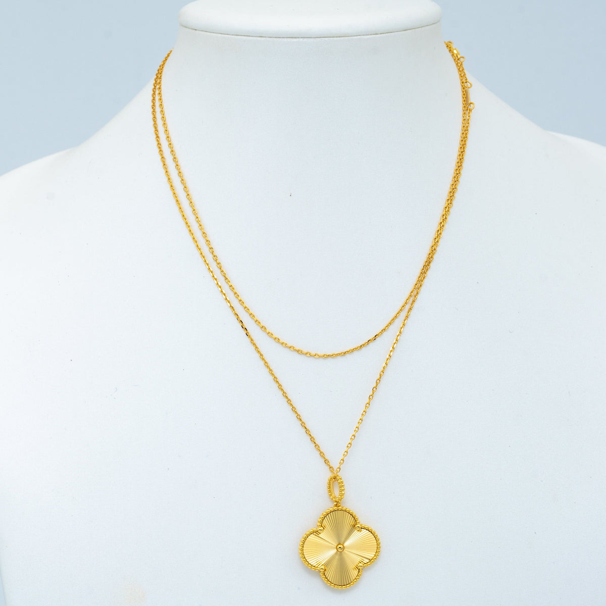 ⭐Miroze CLOVER 25MM PEDANT NECKLACE GOLD