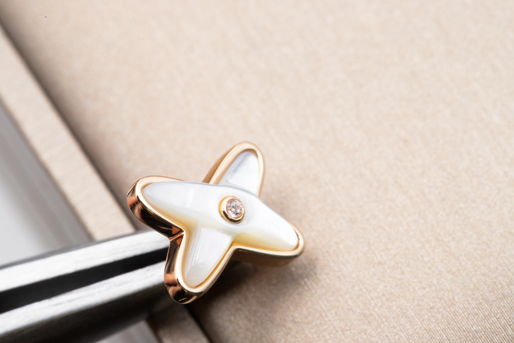 ⭐Miroze JEUX DE WHITE MOP PINK GOLD DIAMOND EARRINGS