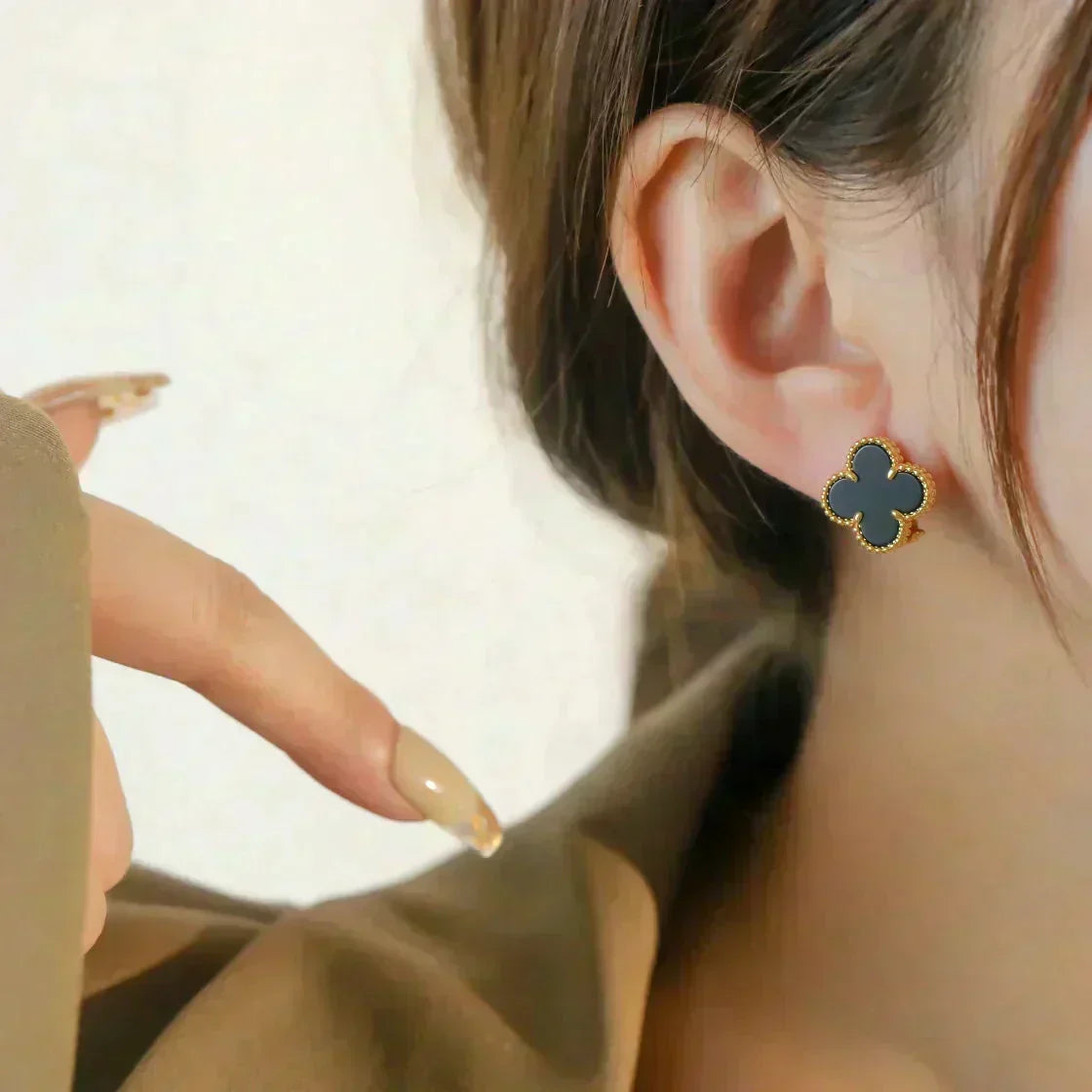 ⭐Miroze CLOVER MEDIUM 1 MOTIFS  ONYX STUD EARRINGS