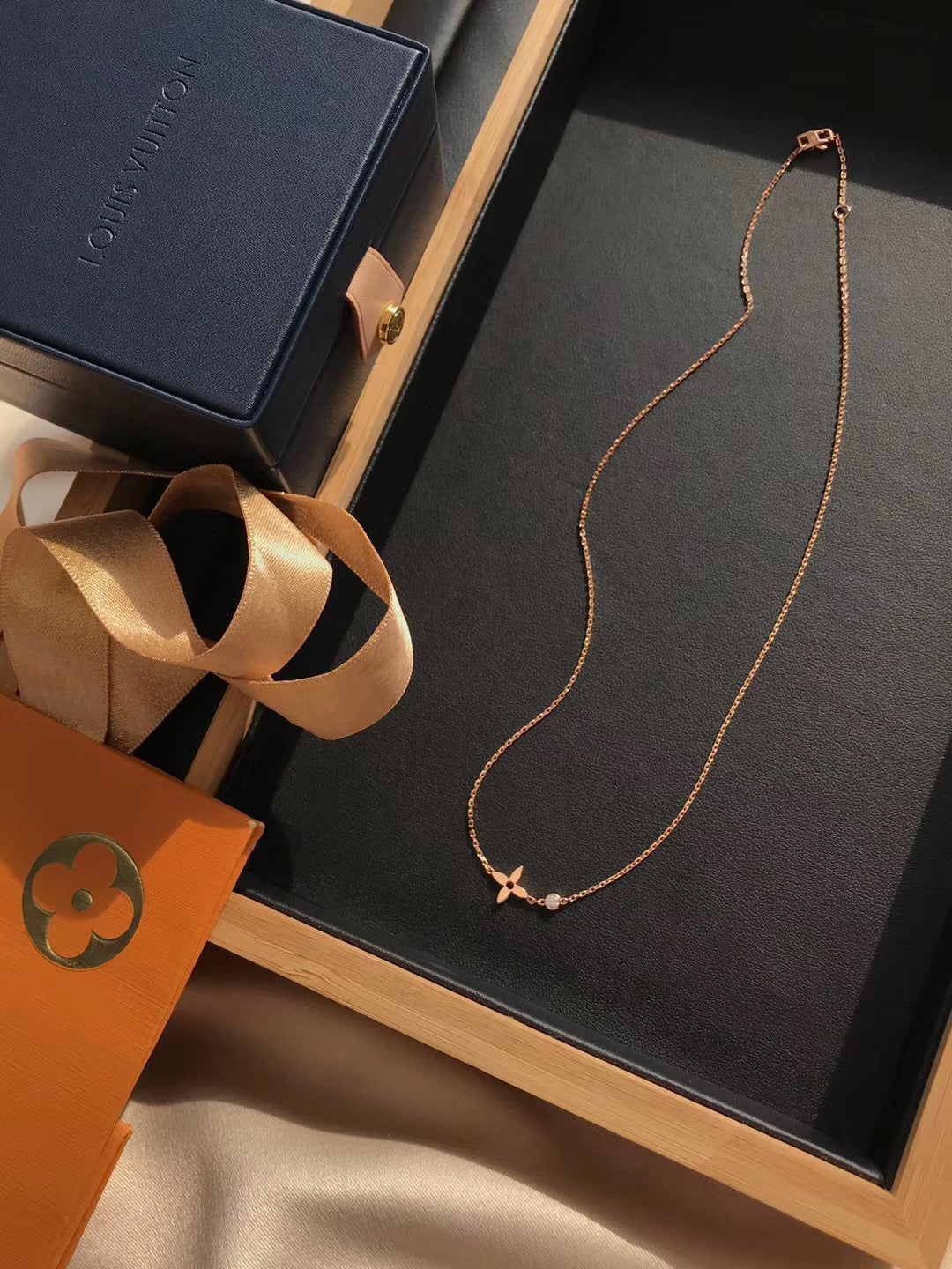 [⭐Miroze]BLOSSOM PENDANT PINK GOLD AND DIAMOND