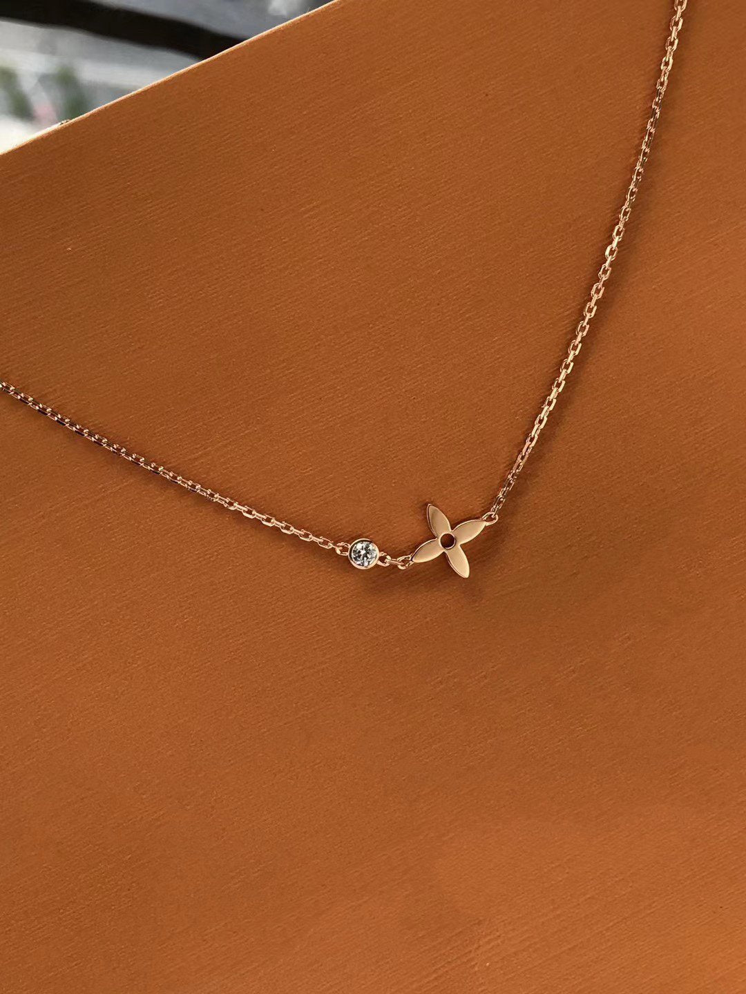[⭐Miroze]BLOSSOM PENDANT PINK GOLD AND DIAMOND