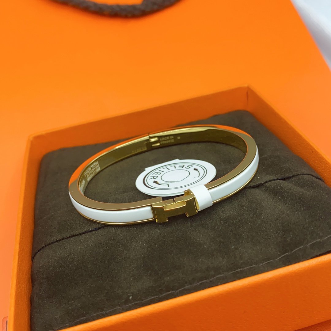 [⭐Miroze]CLASSIC HM CLIC WHITE 8MM ENAMEL BRACELET